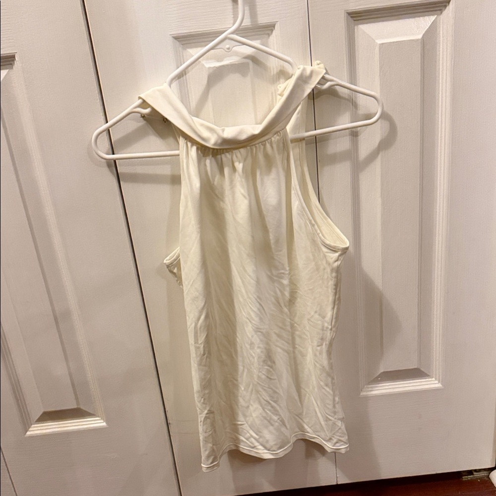 Chic White Sleeveless Tank Top